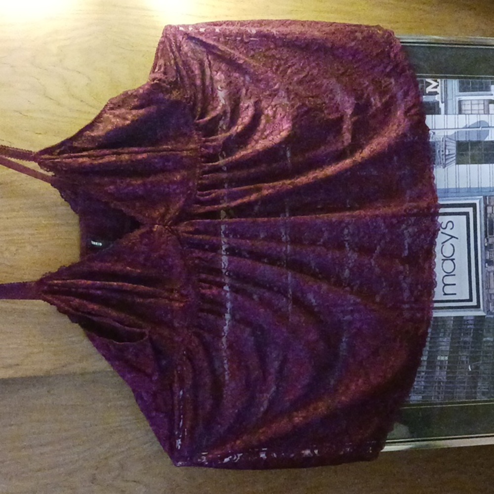 TORRID BABYDOLL PLUS SIZE 6, 93% NYLON, BURGUNDY PATTERN, LINED, VALENTINE'S DAY